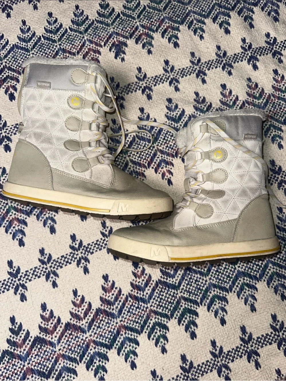 Merrell Kids White and Light Gray Quilted Lace-Up Winter Boots